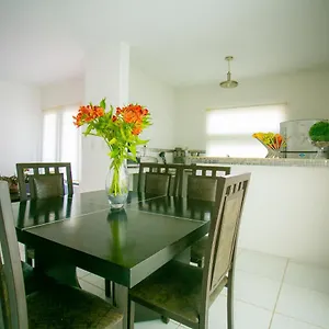 Сasa de vacaciones Casa Moderna En Segura Residencial Hacienda, Chetumal